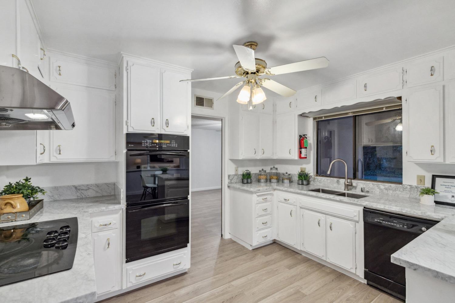 3094 W Escalon Ave, Fresno, CA 93711