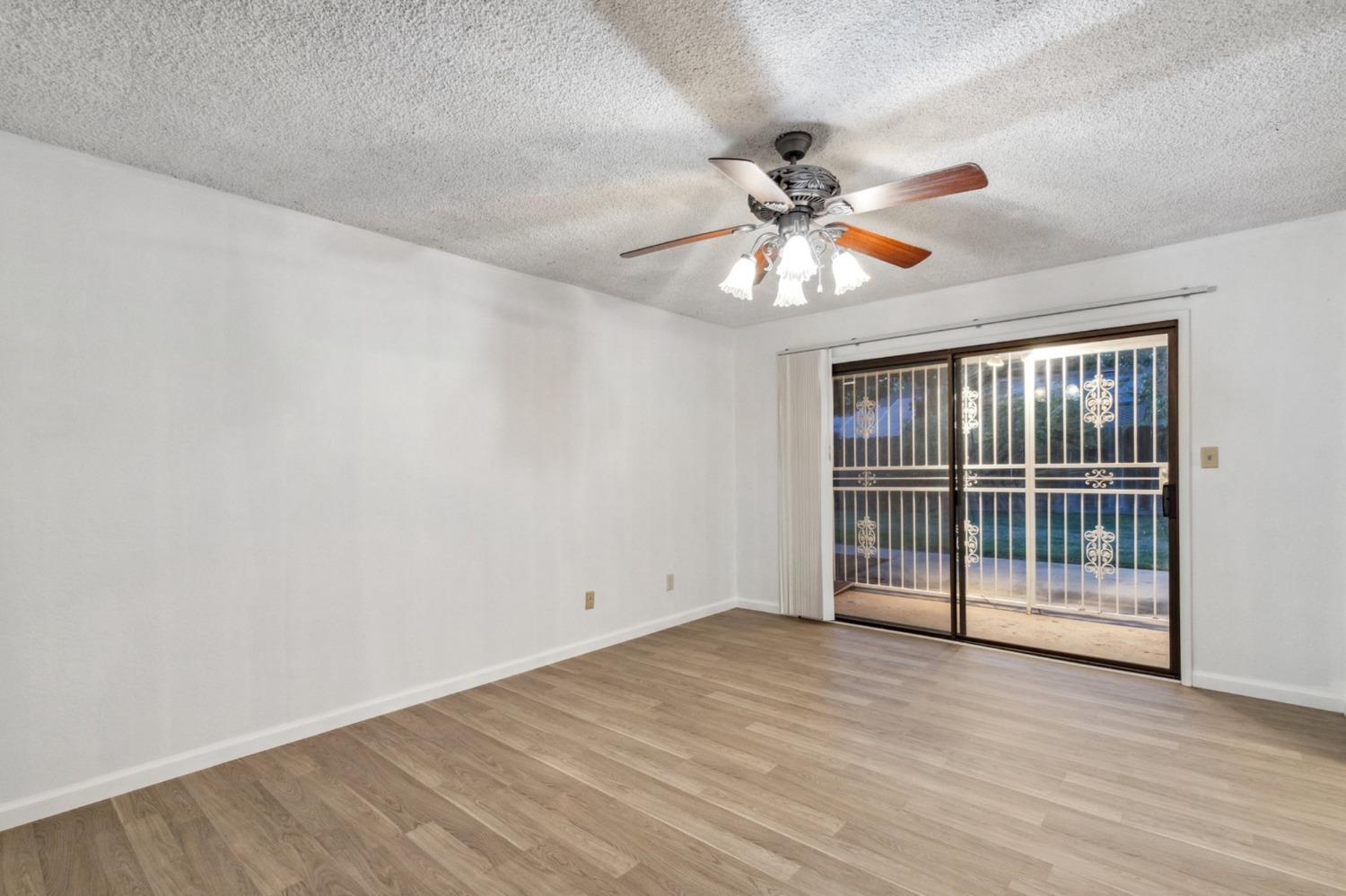 3094 W Escalon Ave, Fresno, CA 93711