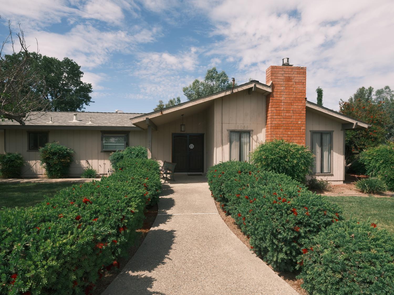 12066 Excelsior Ave, Hanford, CA 93230