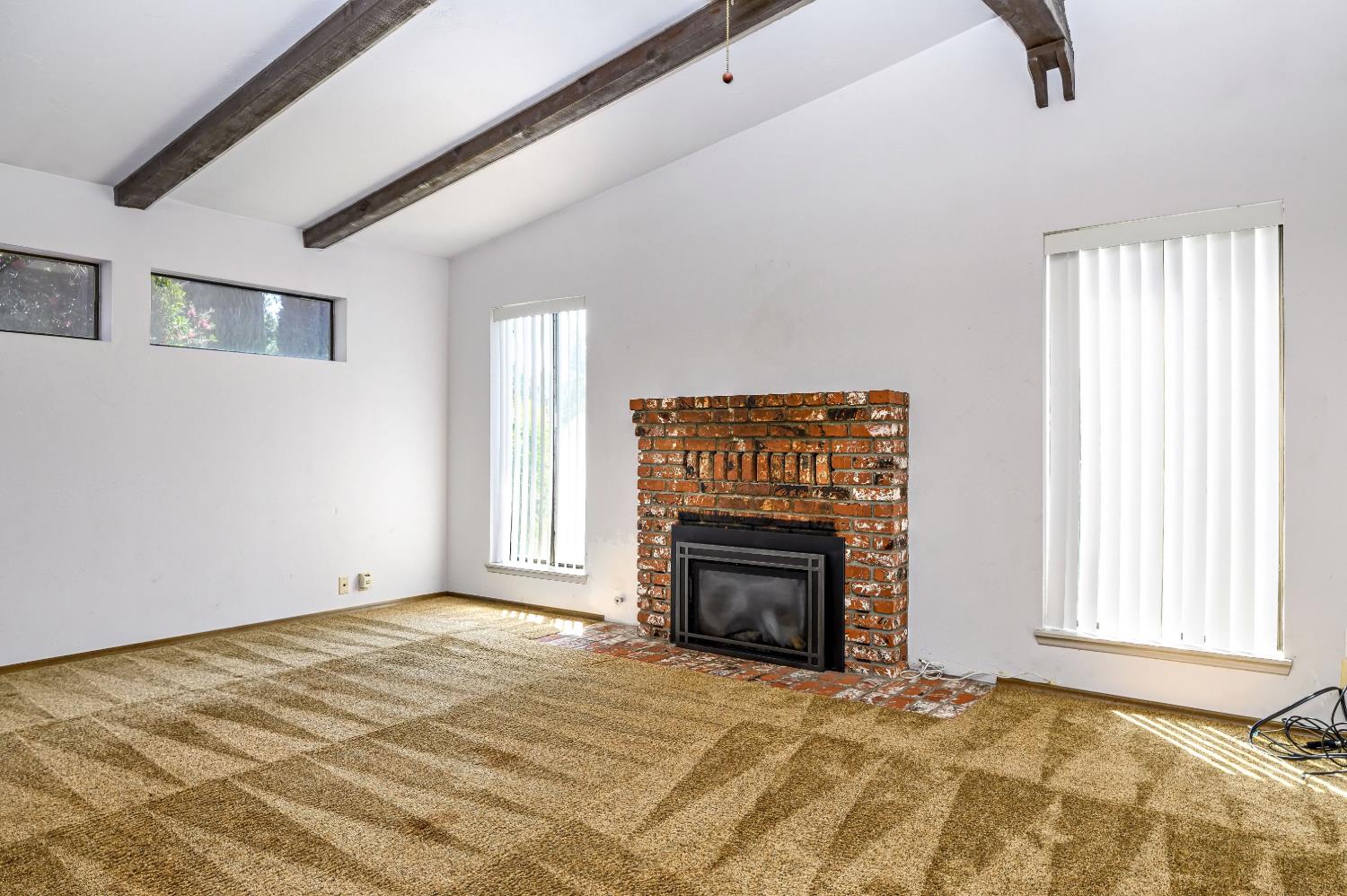12066 Excelsior Ave, Hanford, CA 93230