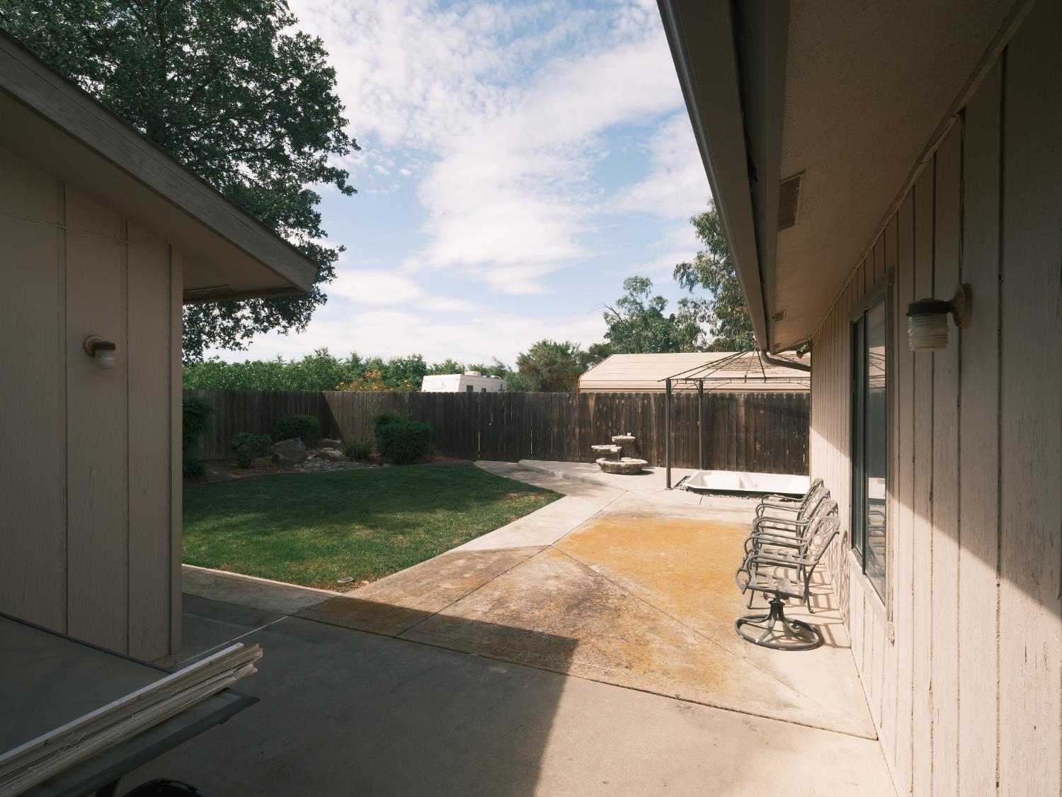 12066 Excelsior Ave, Hanford, CA 93230
