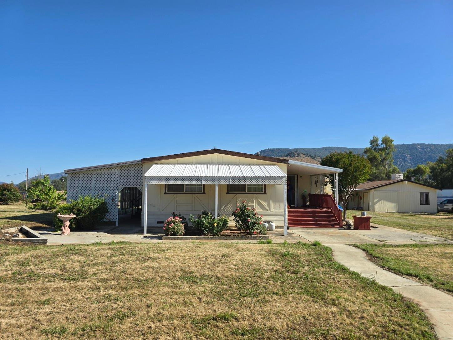 28882 Burrough Valley Rd, Tollhouse, CA 93667