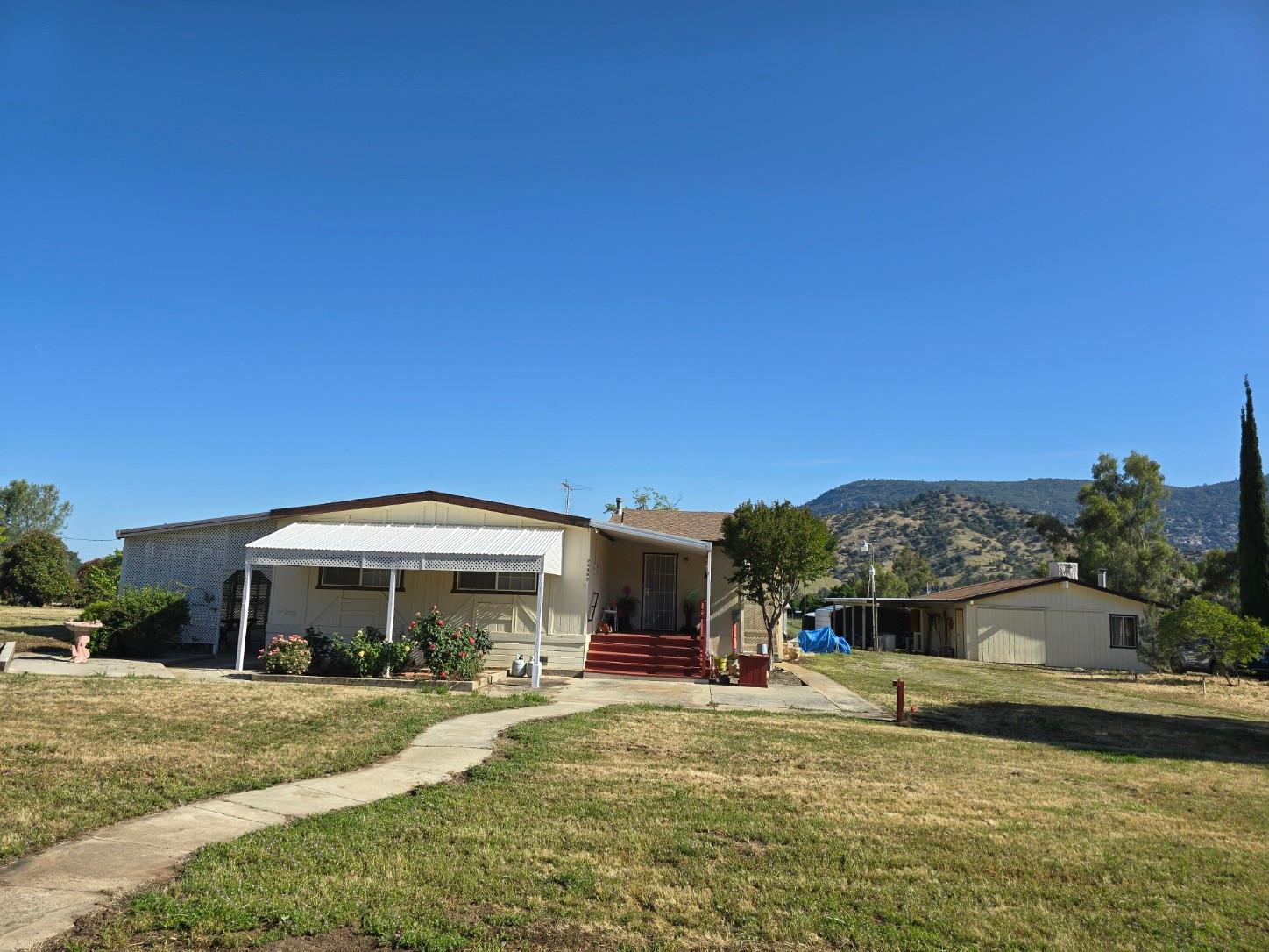 28882 Burrough Valley Rd, Tollhouse, CA 93667
