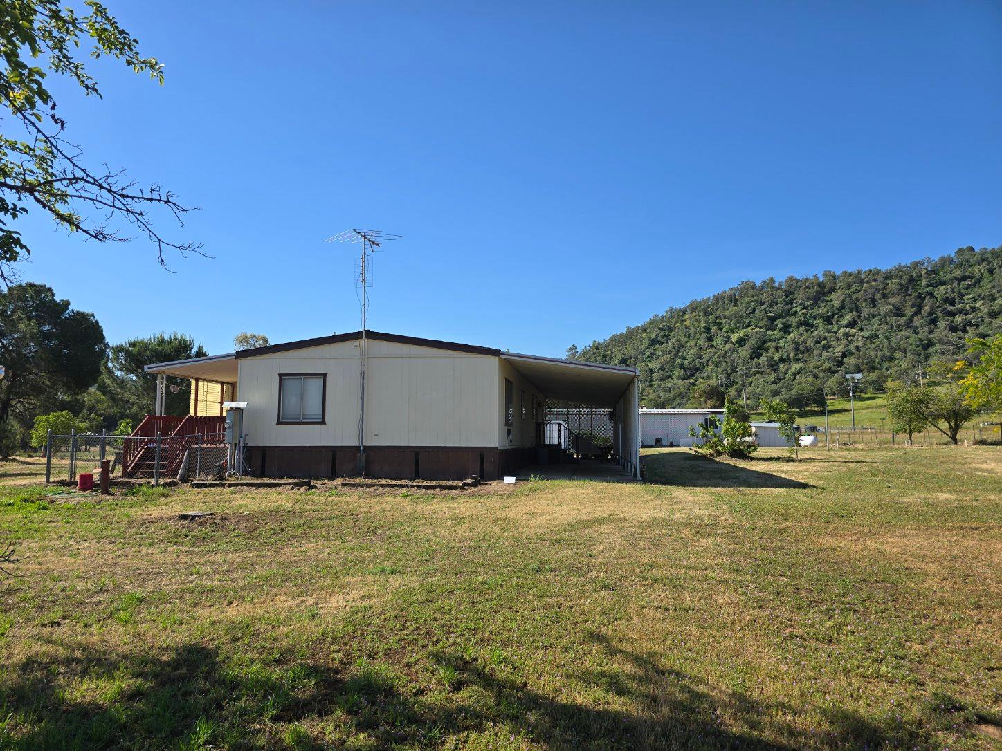 28882 Burrough Valley Rd, Tollhouse, CA 93667