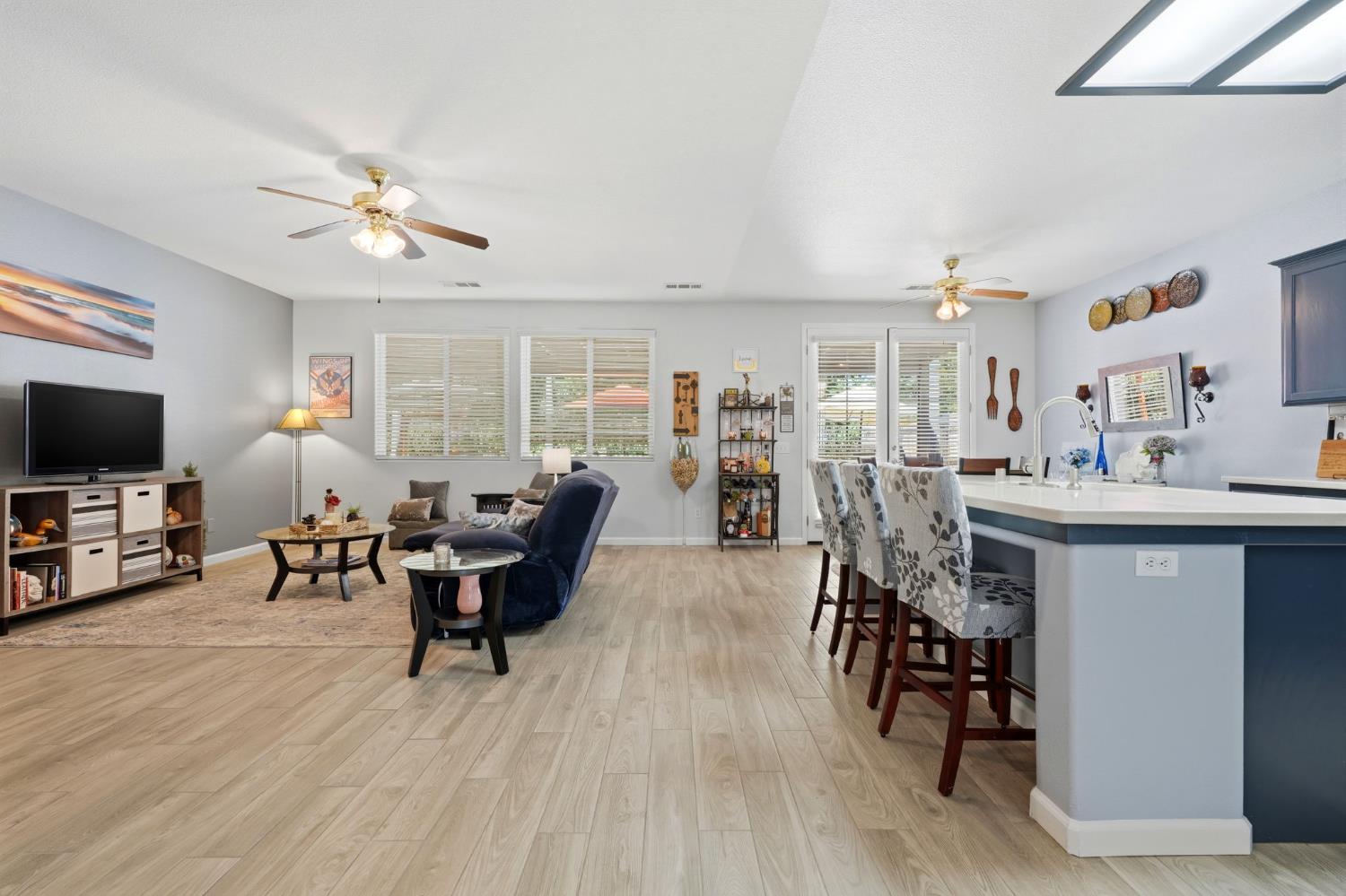 2429 Oak Grove, Visalia, CA 93291