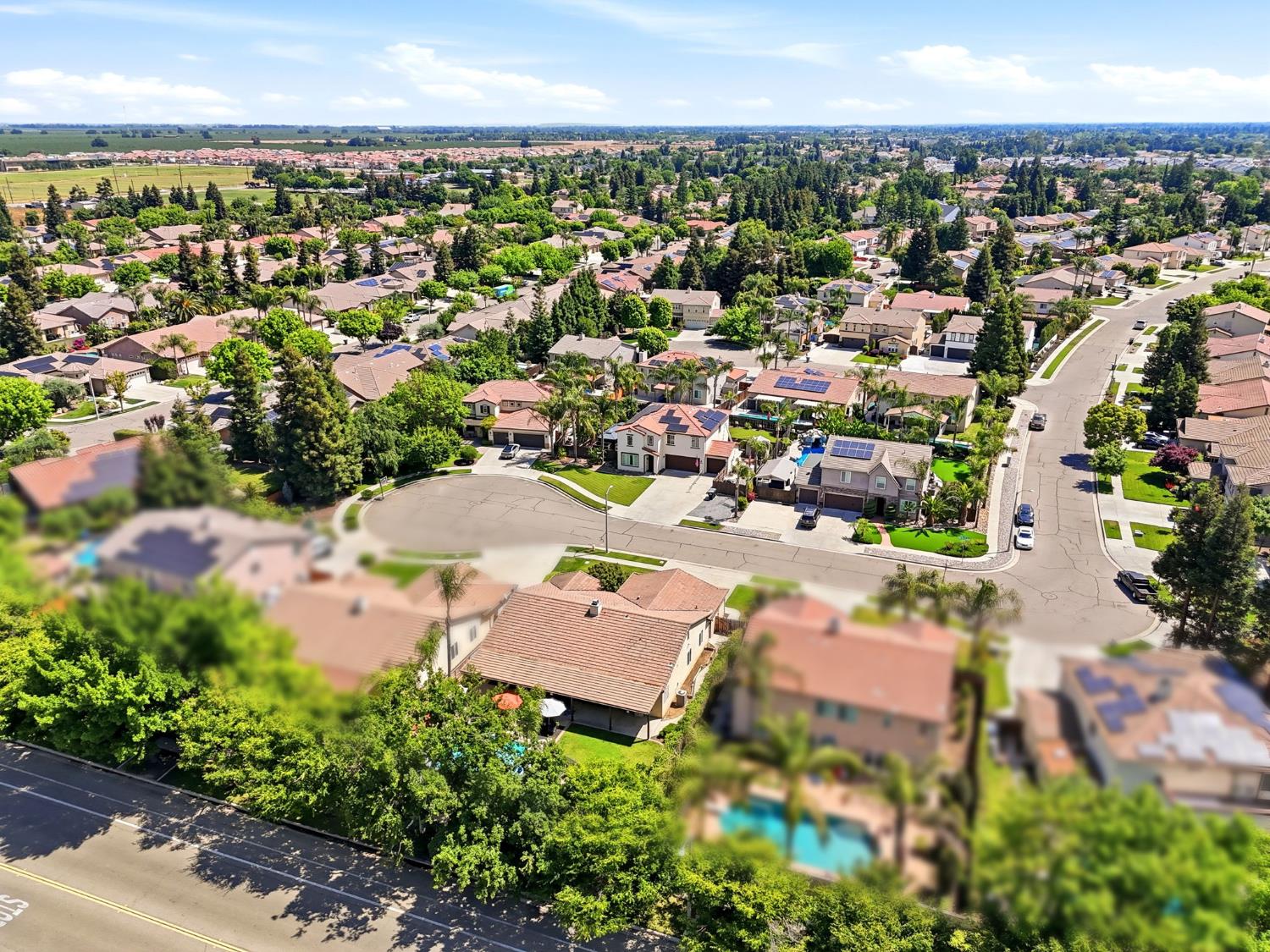 2429 Oak Grove, Visalia, CA 93291