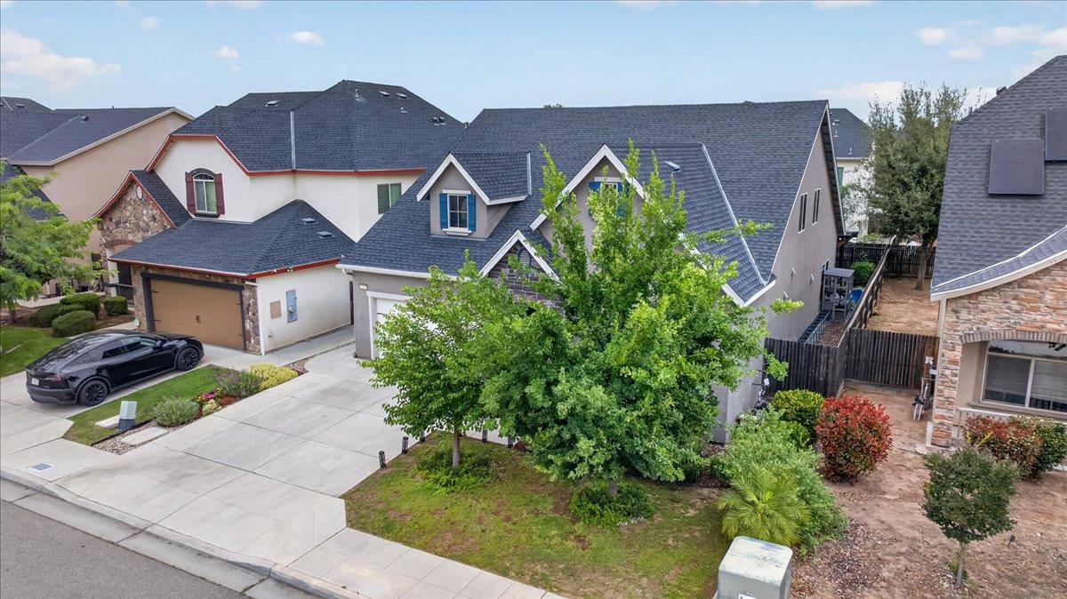 6189 E Farrin Ave, Fresno, CA 93727