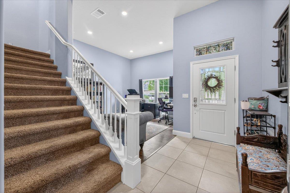 6189 E Farrin Ave, Fresno, CA 93727