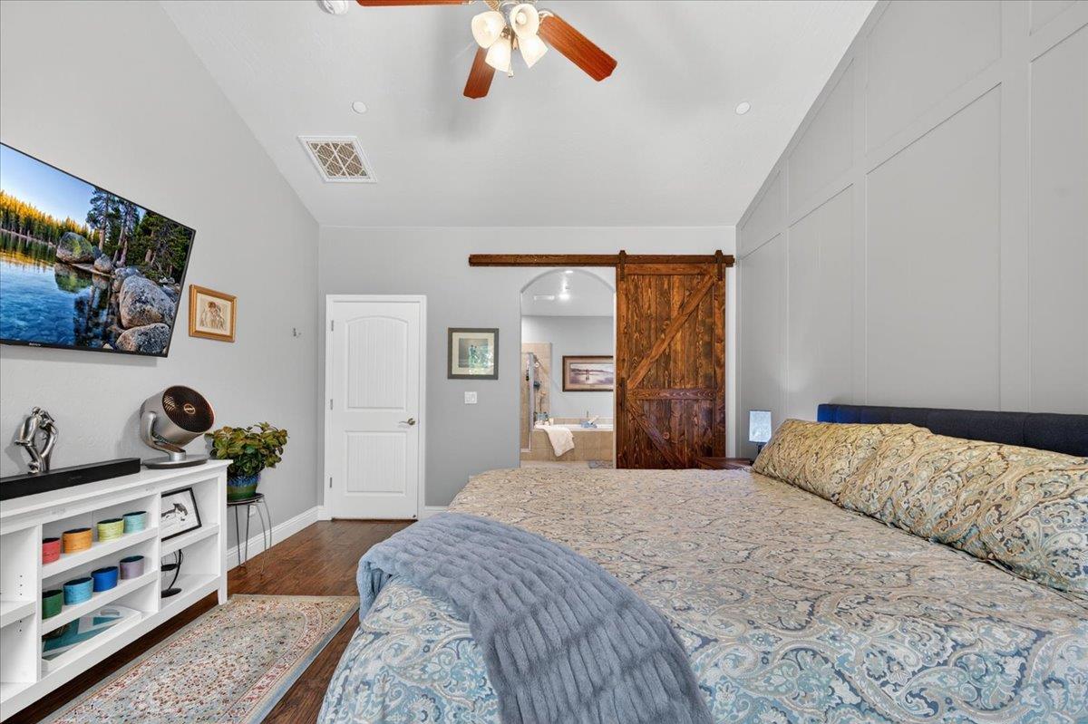 6189 E Farrin Ave, Fresno, CA 93727