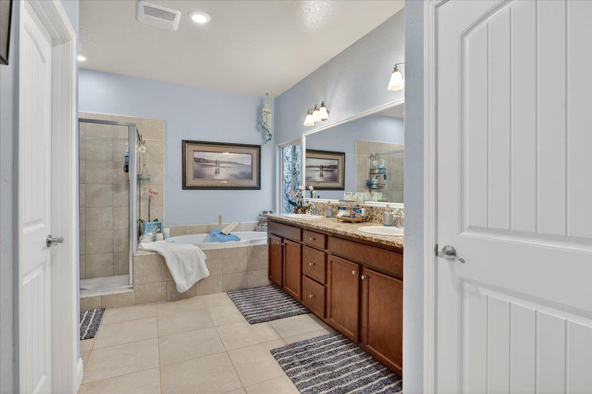 6189 E Farrin Ave, Fresno, CA 93727