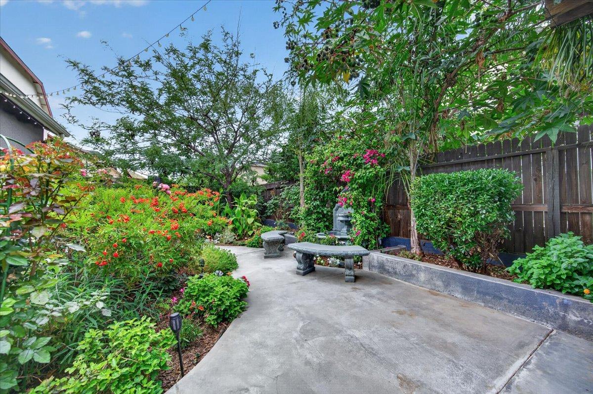 6189 E Farrin Ave, Fresno, CA 93727