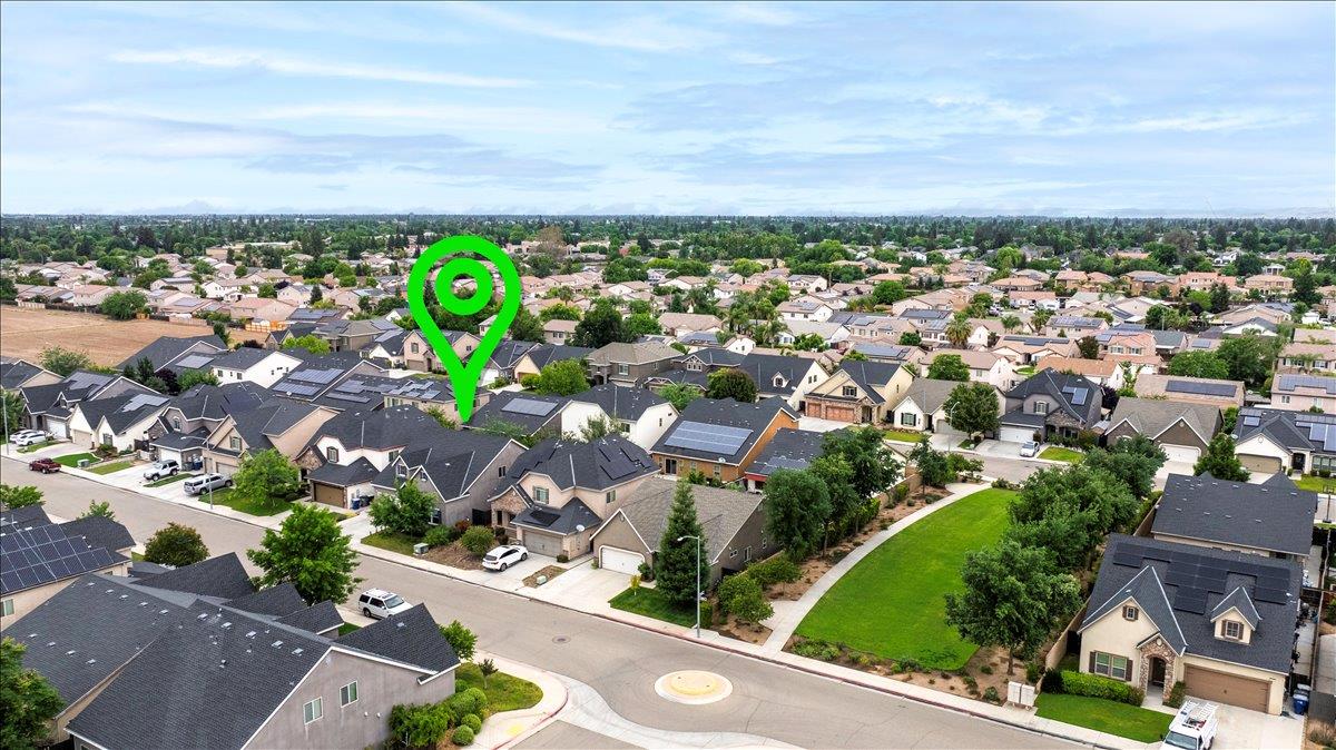 6189 E Farrin Ave, Fresno, CA 93727