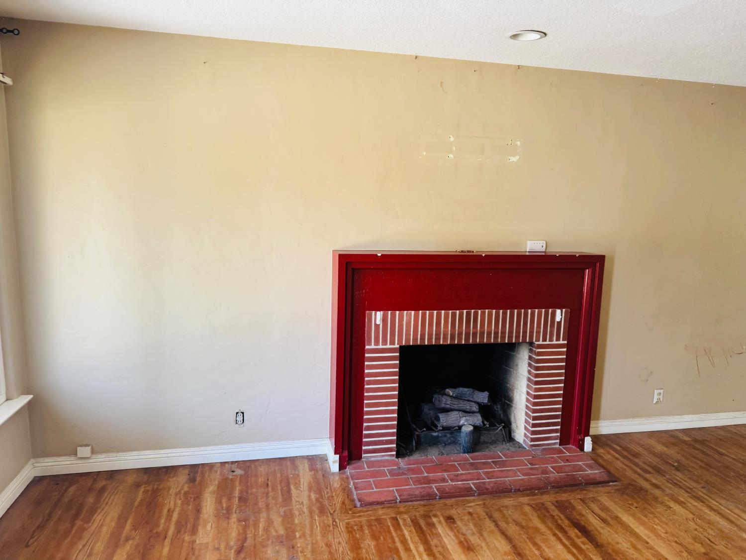2019 Norris Dr E, Fresno, CA 93703