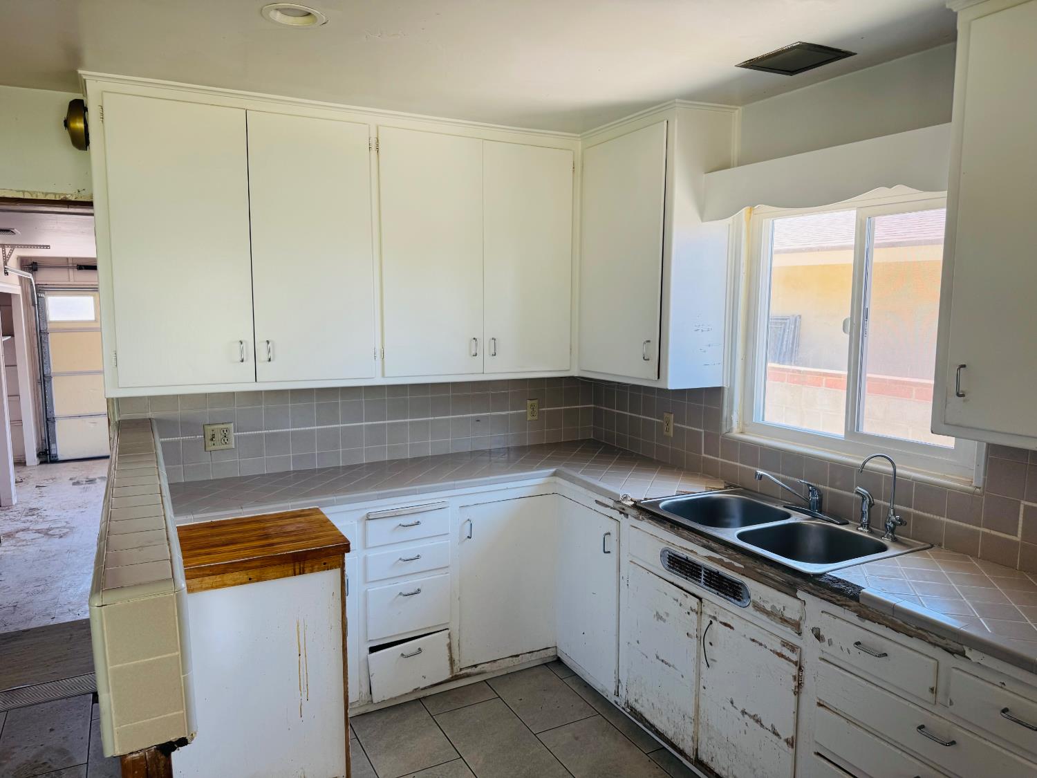 2019 Norris Dr E, Fresno, CA 93703