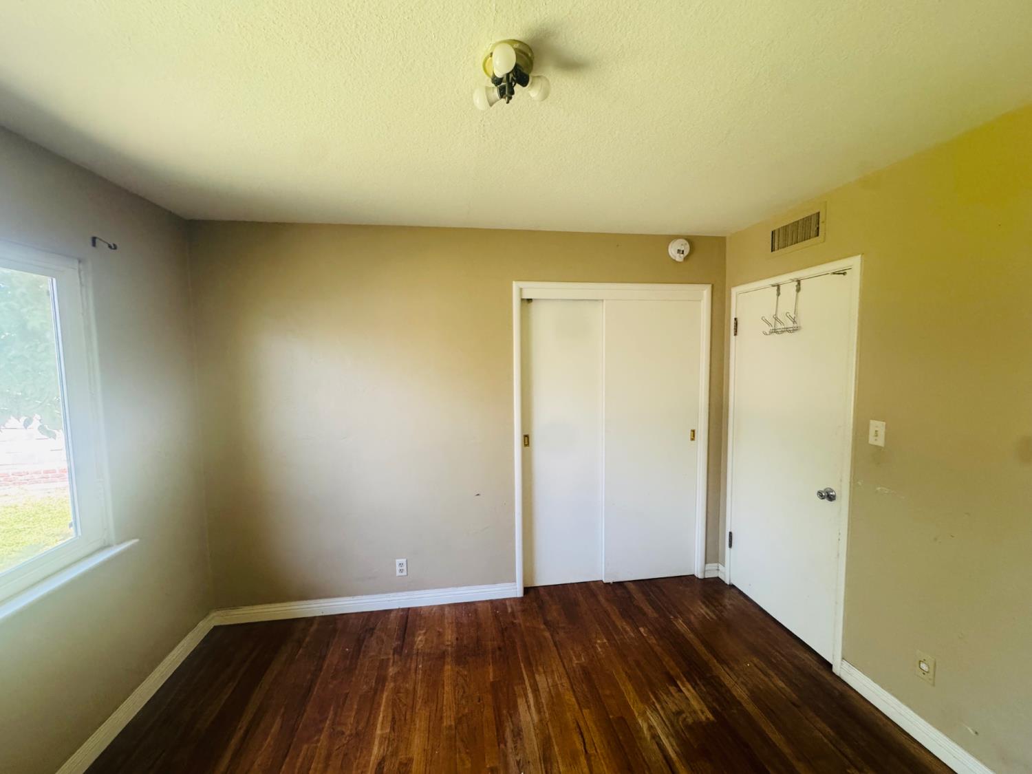 2019 Norris Dr E, Fresno, CA 93703