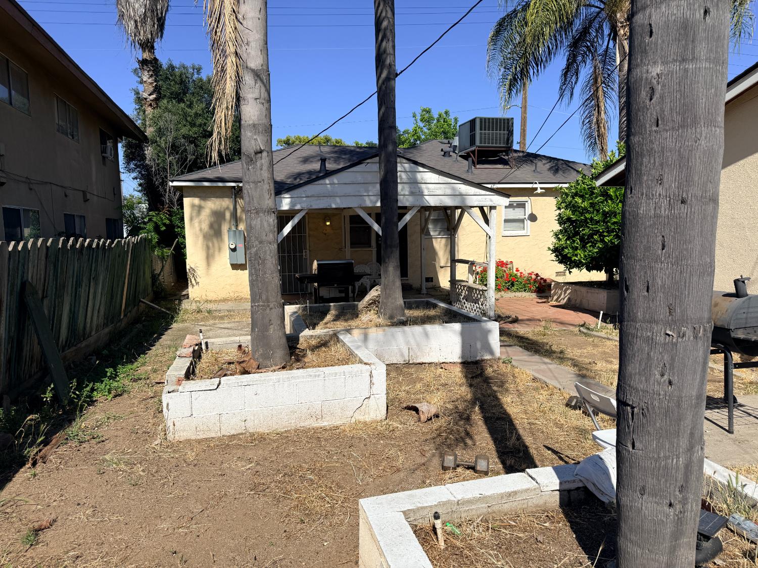 728 N Palm Ave, Fresno, CA 93728