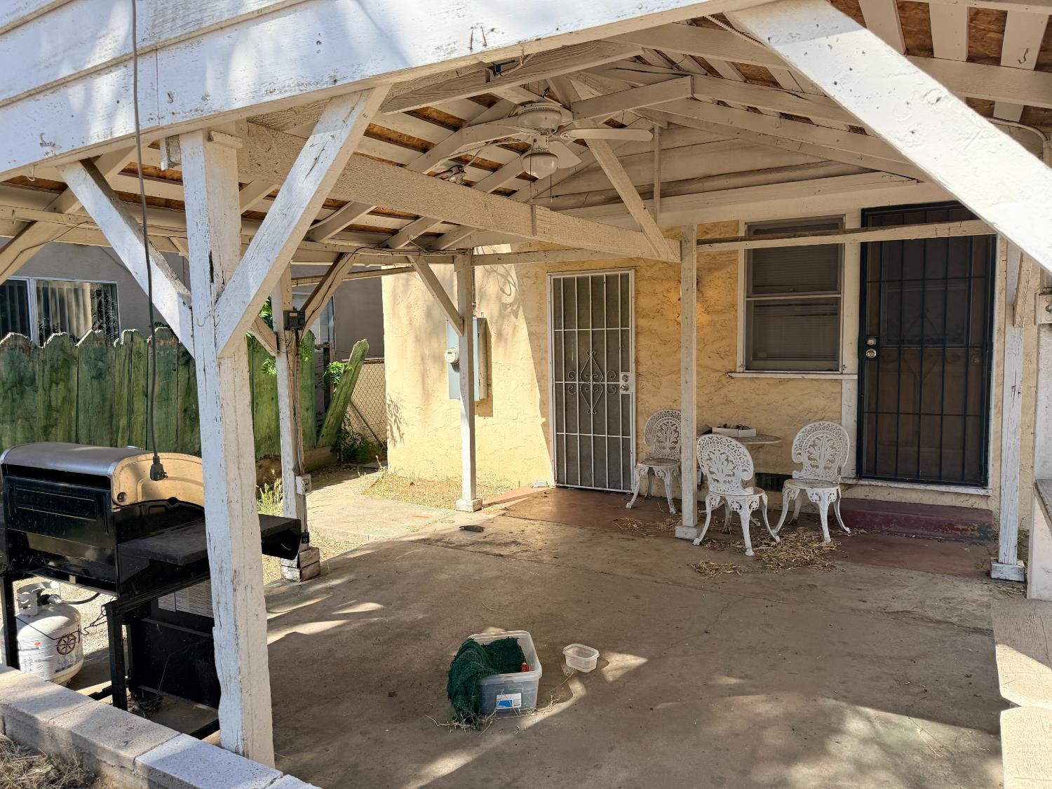 728 N Palm Ave, Fresno, CA 93728