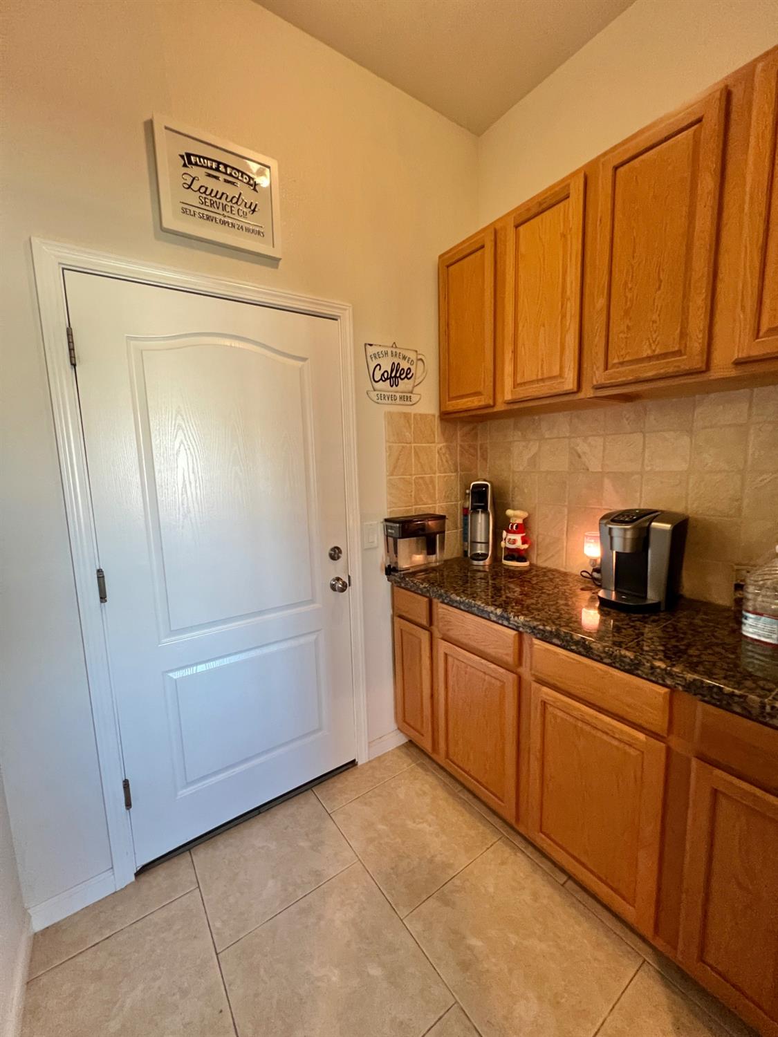 7197 Perlman Dr, Sanger, CA 93657