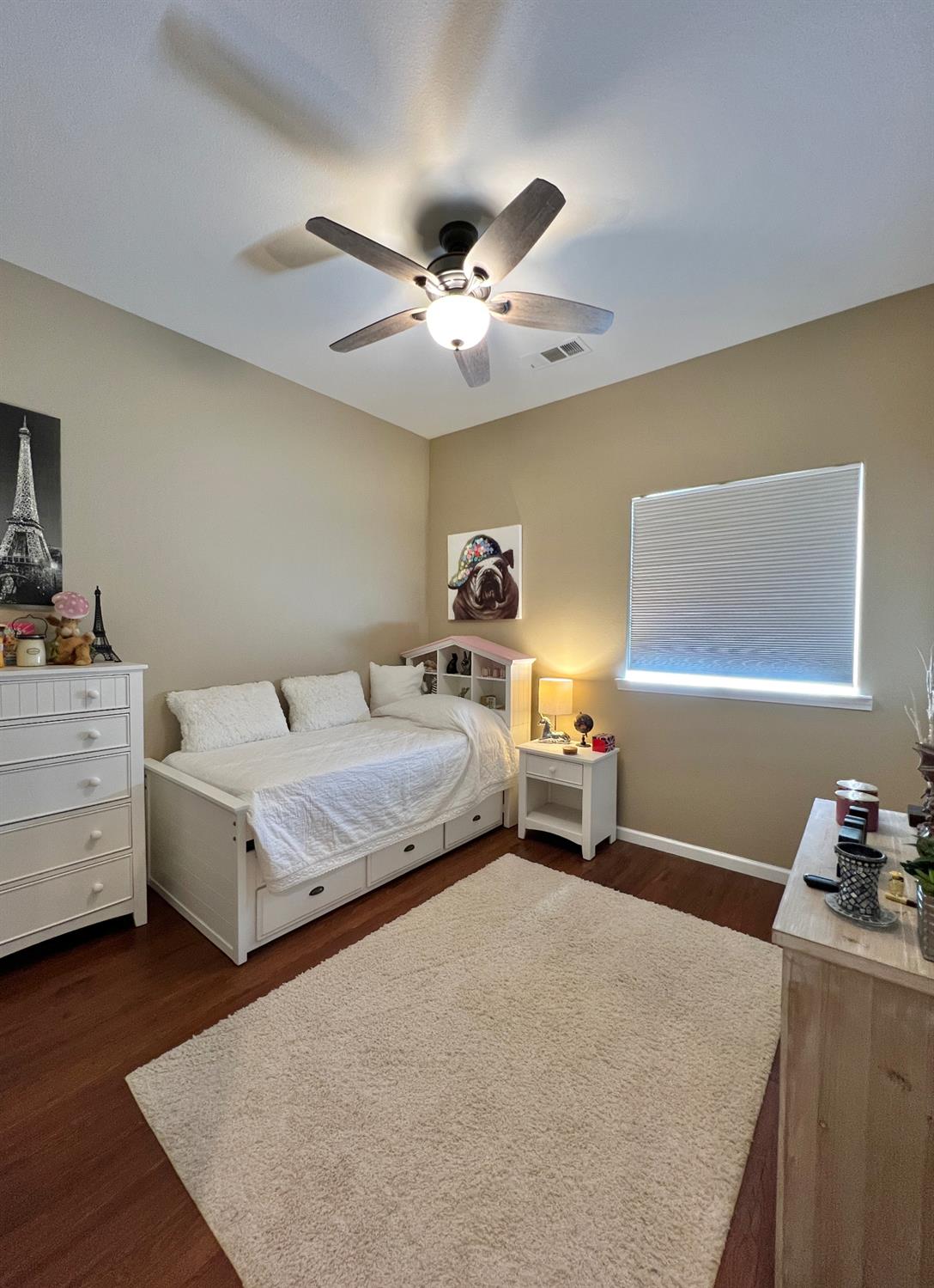 7197 Perlman Dr, Sanger, CA 93657