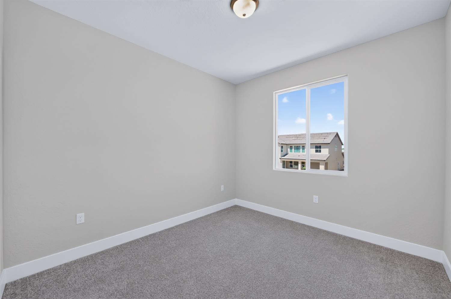 972 Peters Rd S, Madera, CA 93636
