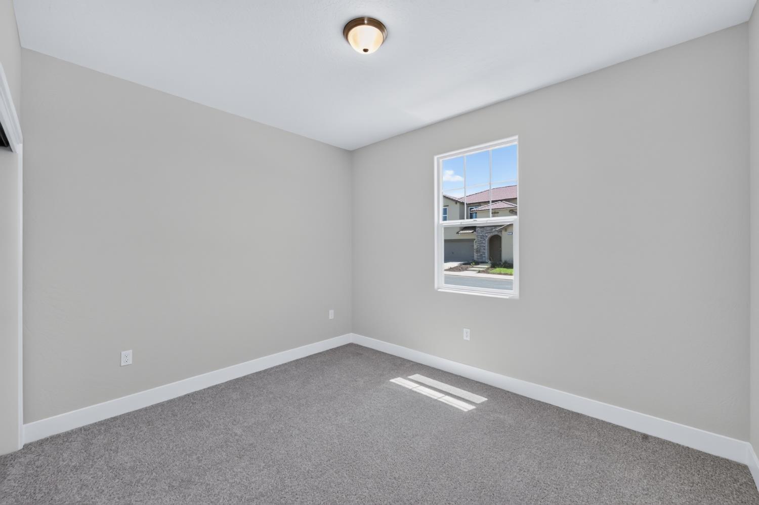 972 Peters Rd S, Madera, CA 93636