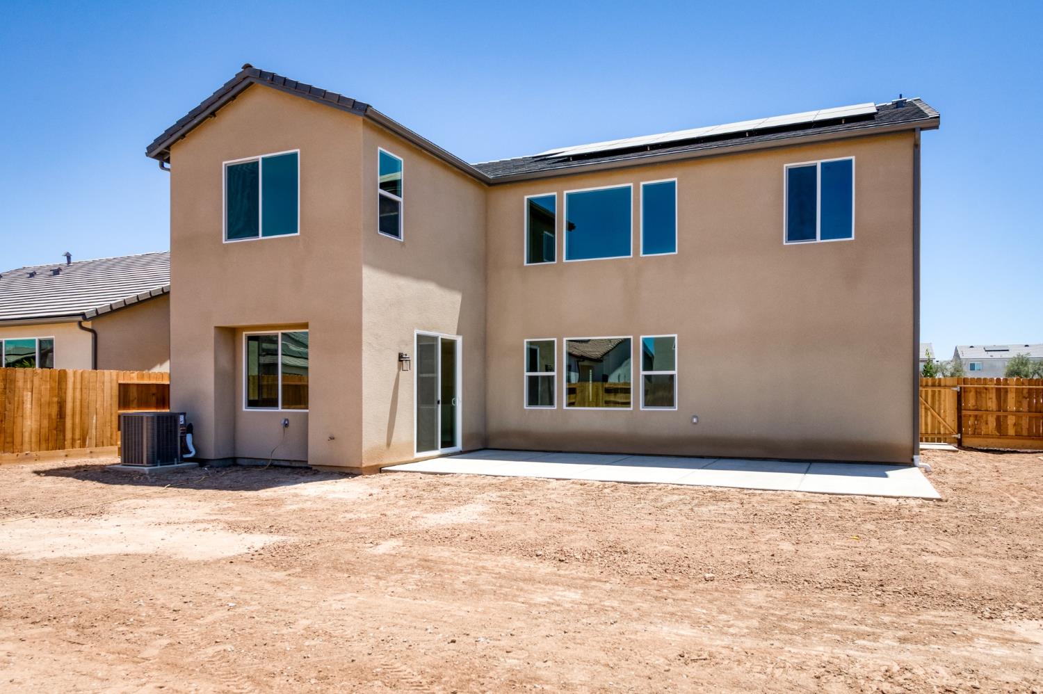 972 Peters Rd S, Madera, CA 93636