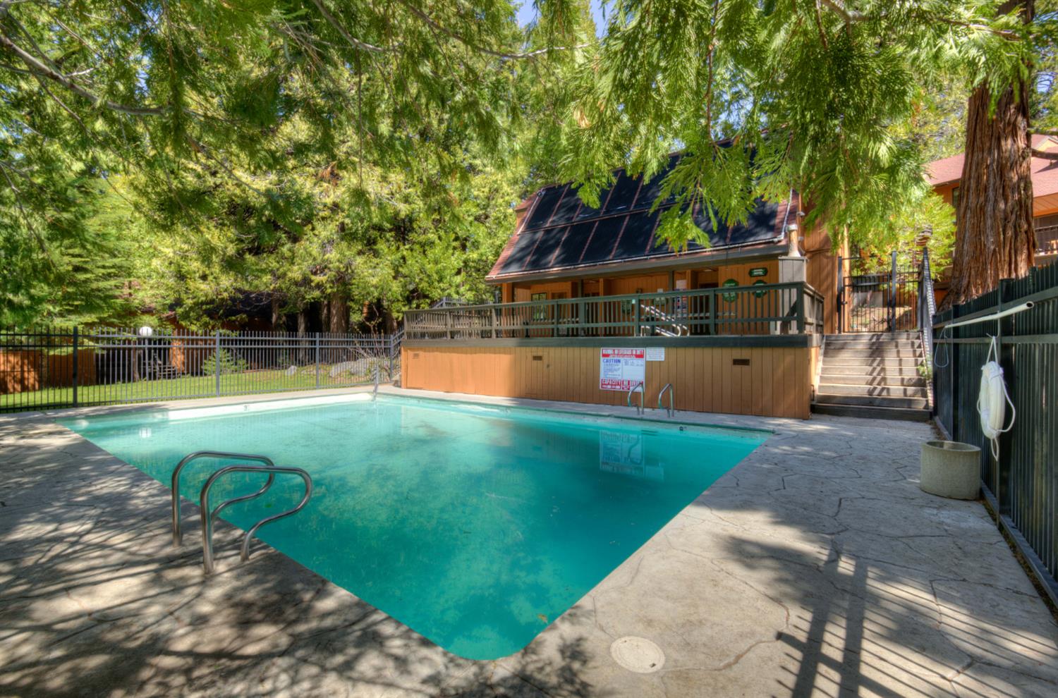 40806 Mill Run Ln, Shaver Lake, CA 93664