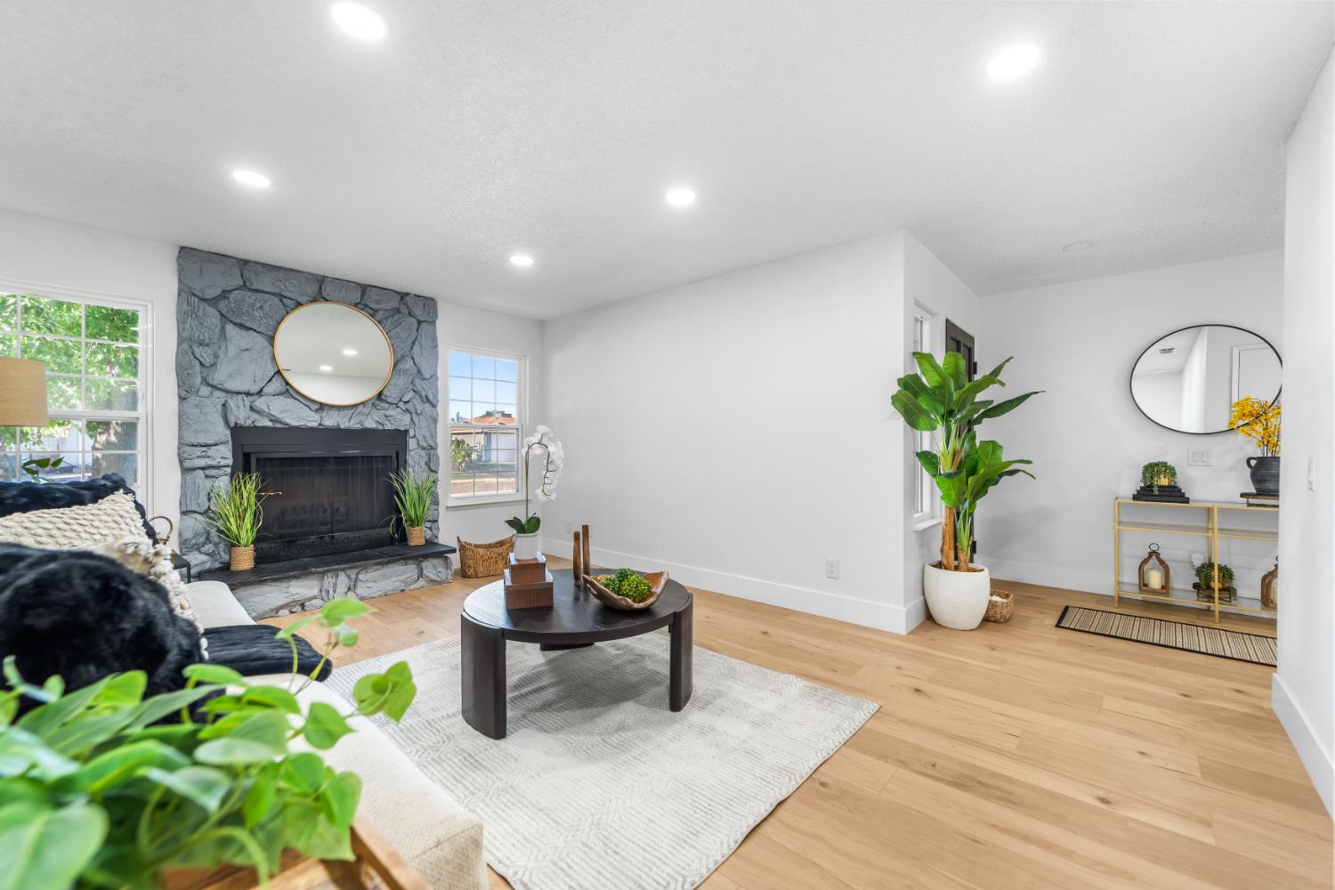 27184 San Jose Ave, Madera, CA 93637