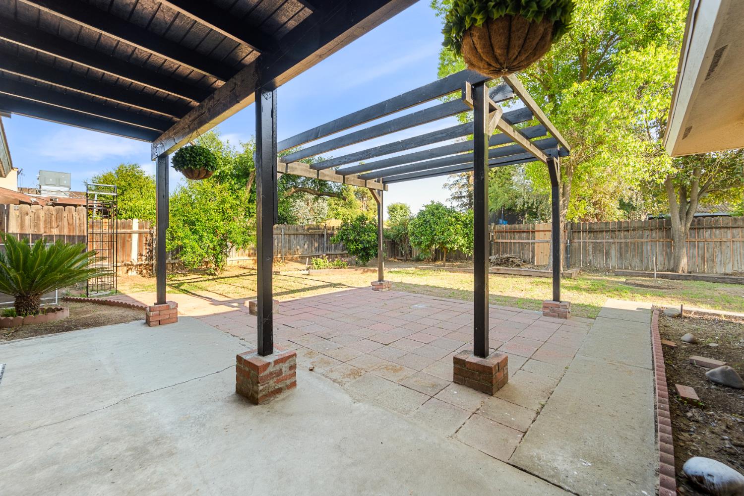 27184 San Jose Ave, Madera, CA 93637