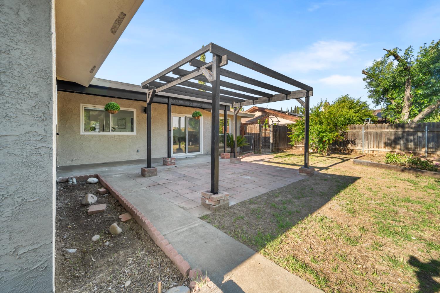 27184 San Jose Ave, Madera, CA 93637