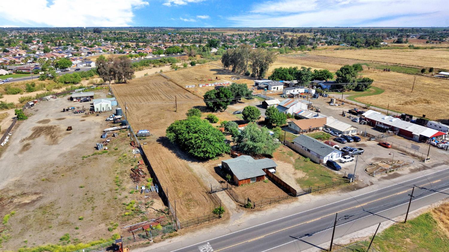 27765 Highway 145, Madera, CA 93638