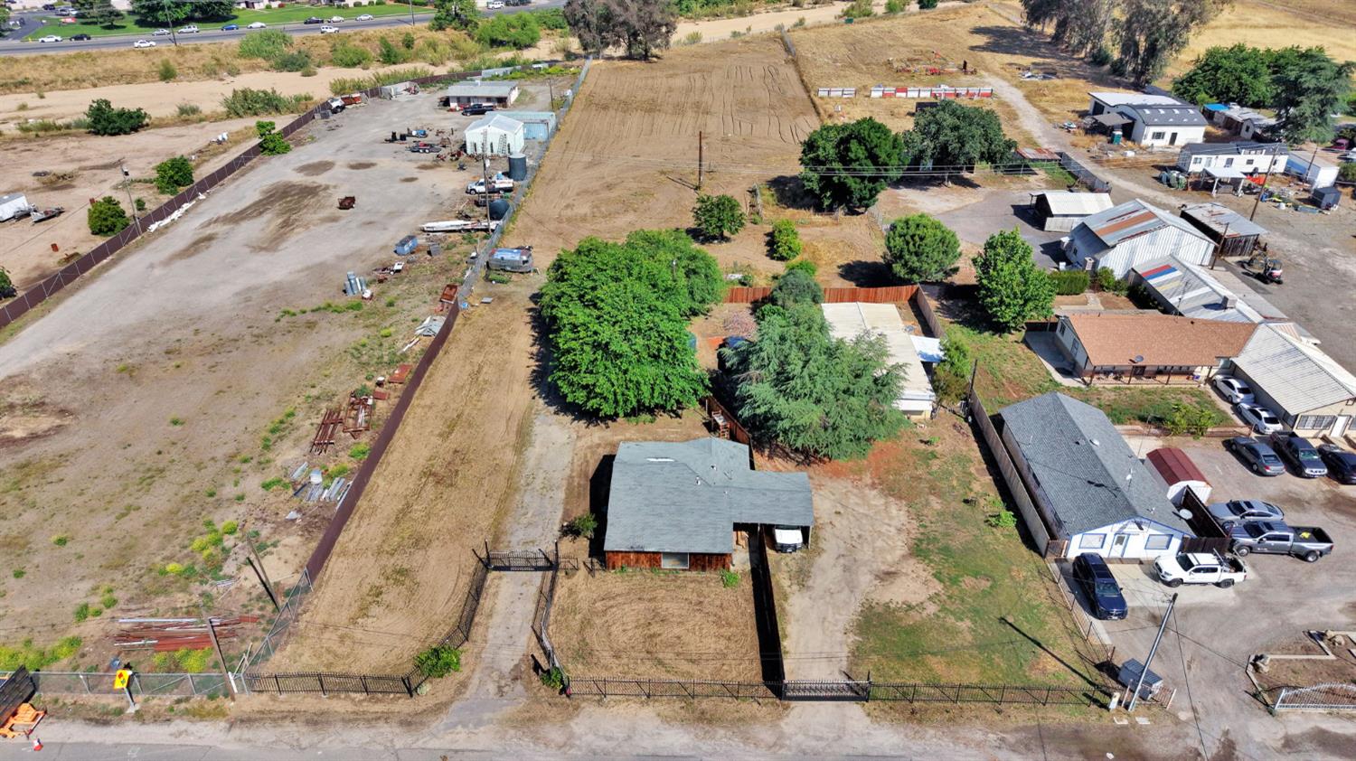 27765 Highway 145, Madera, CA 93638