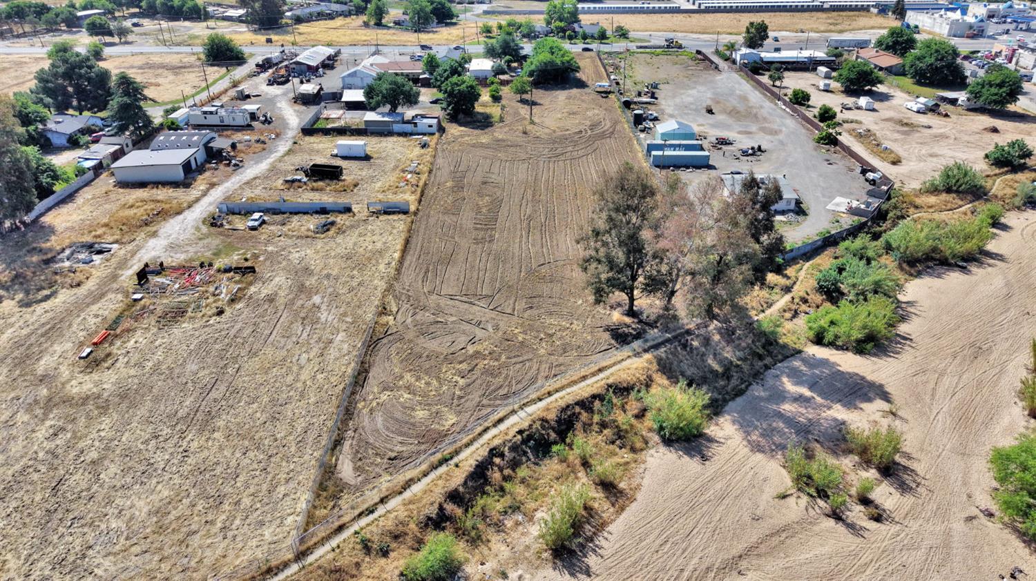 27765 Highway 145, Madera, CA 93638