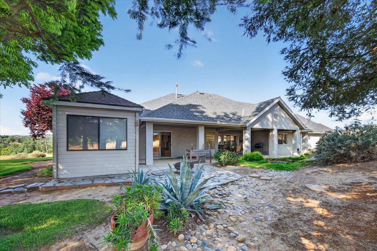 14100 Millerton Rd, Prather, CA 93651