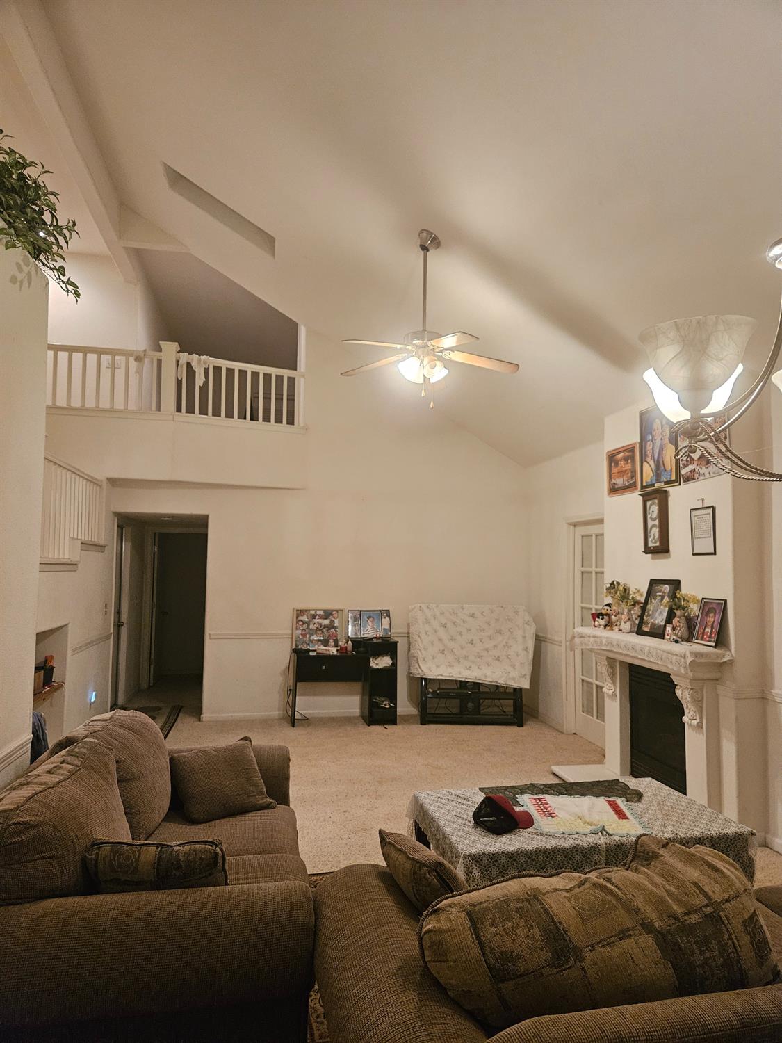 4712 W Celeste Ave, Fresno, CA 93722