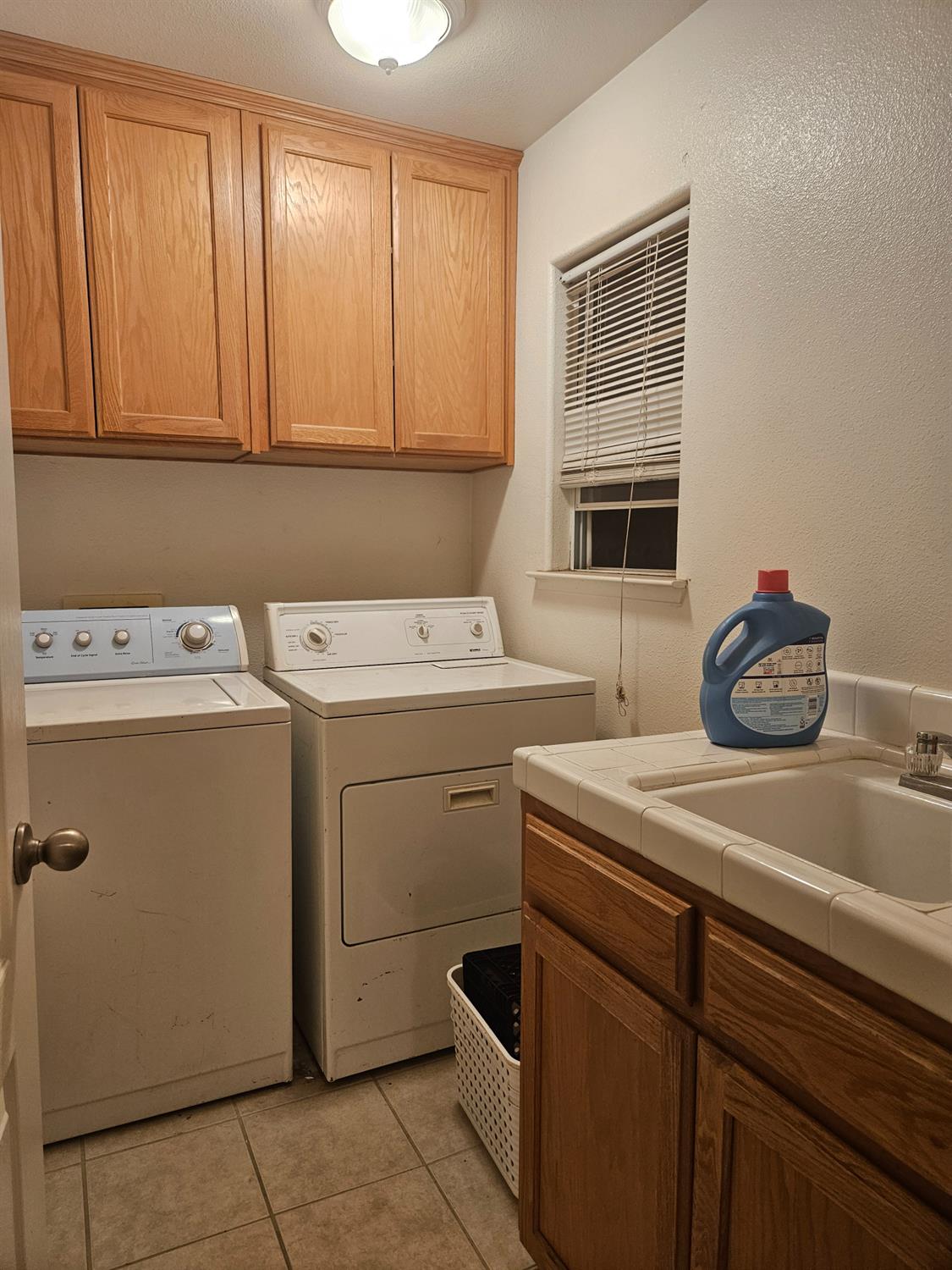 4712 W Celeste Ave, Fresno, CA 93722