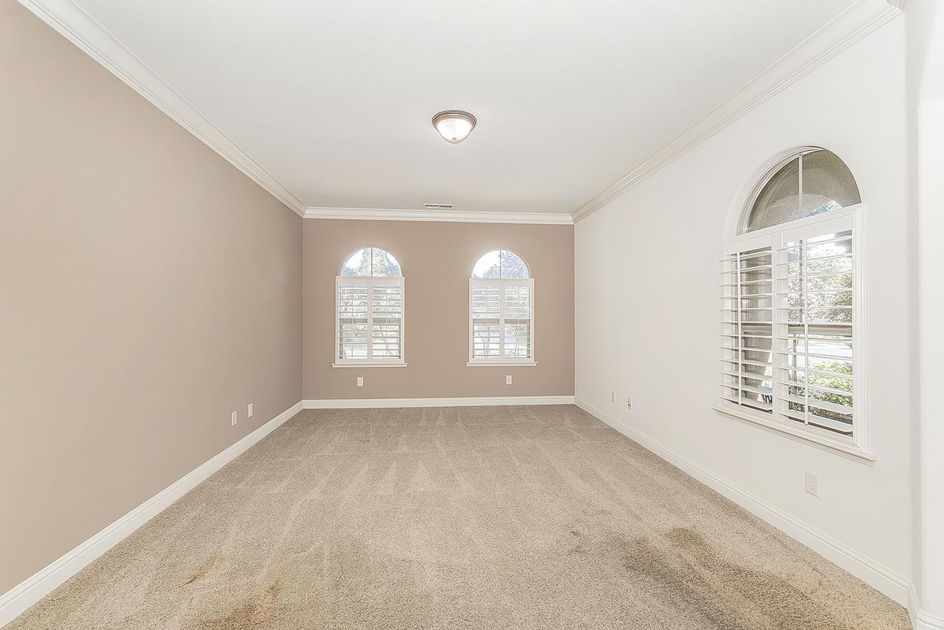 11345 N Via Montessori Dr, Fresno, CA 93730