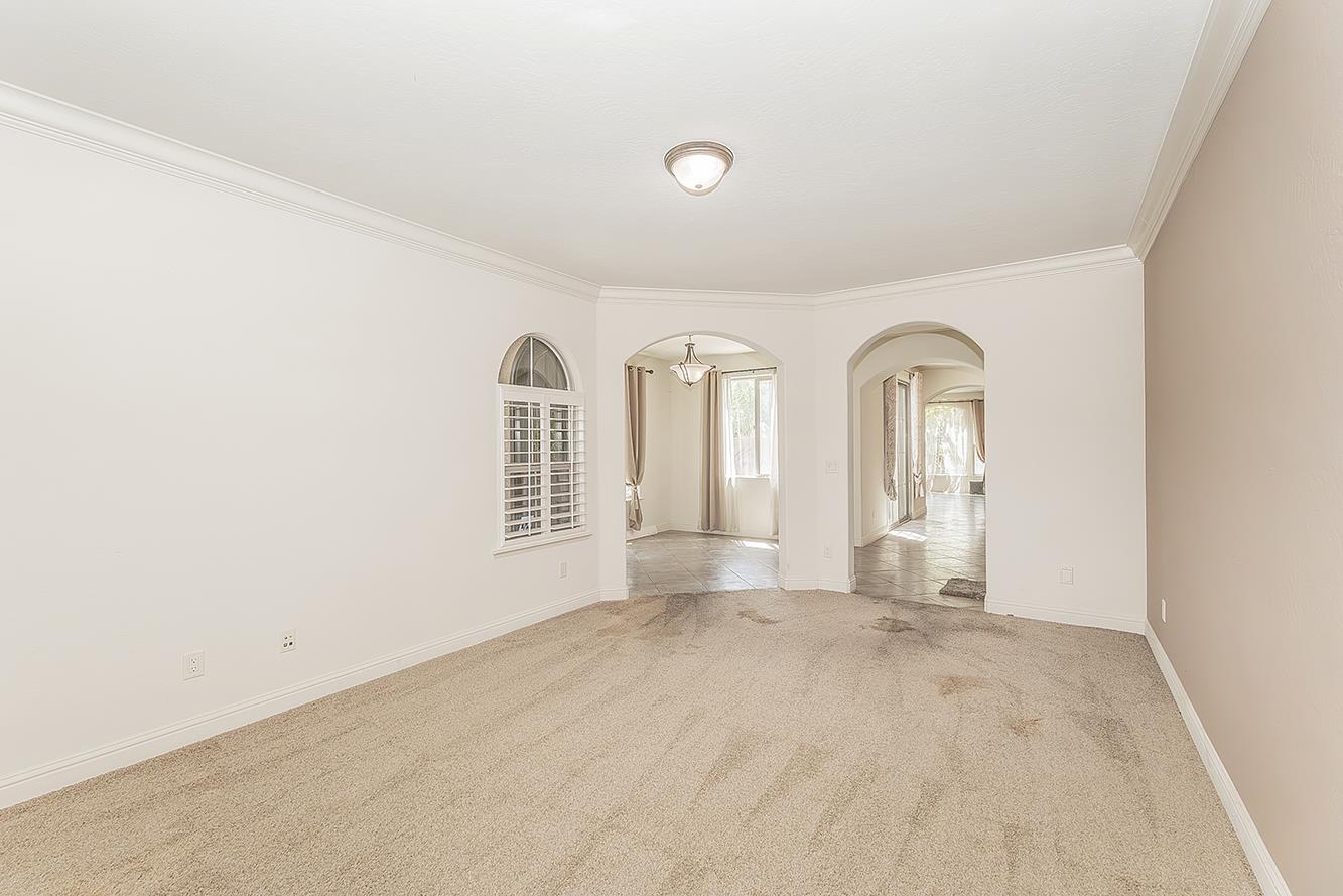 11345 N Via Montessori Dr, Fresno, CA 93730