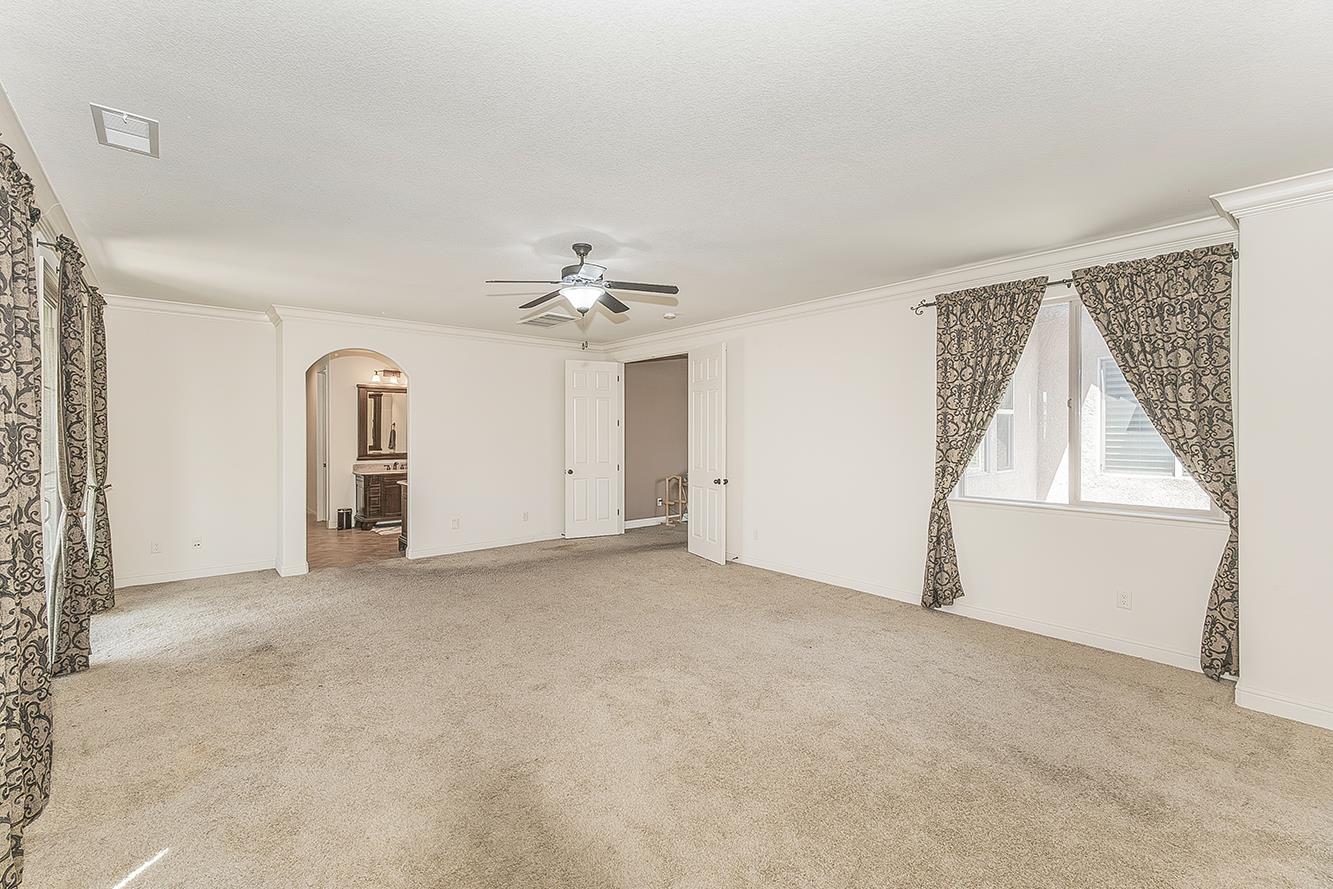 11345 N Via Montessori Dr, Fresno, CA 93730