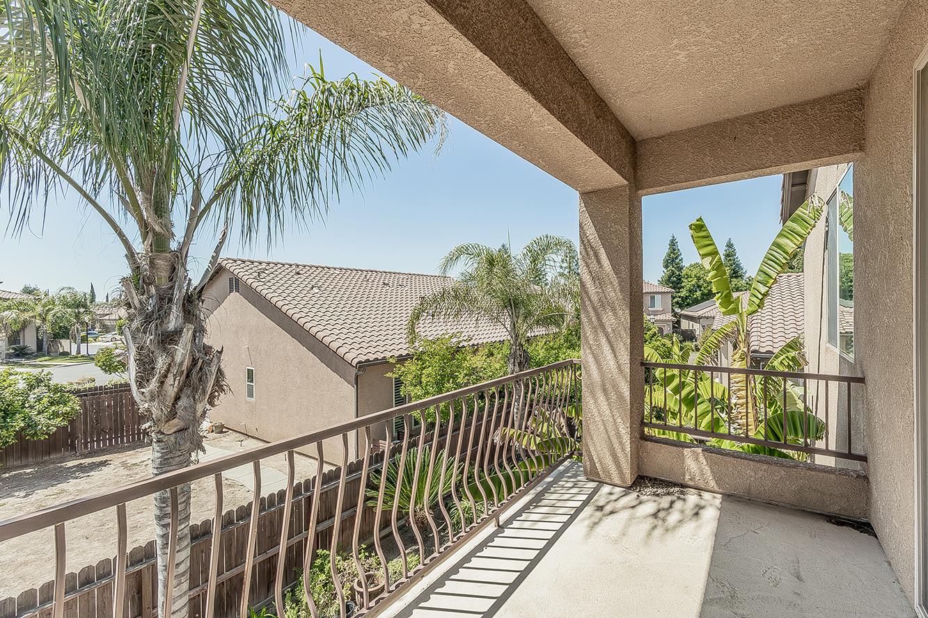 11345 N Via Montessori Dr, Fresno, CA 93730