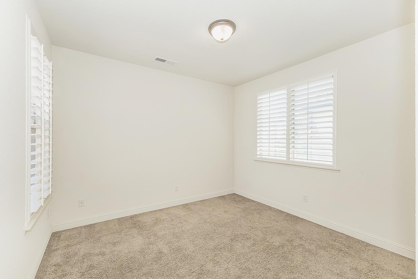 11345 N Via Montessori Dr, Fresno, CA 93730