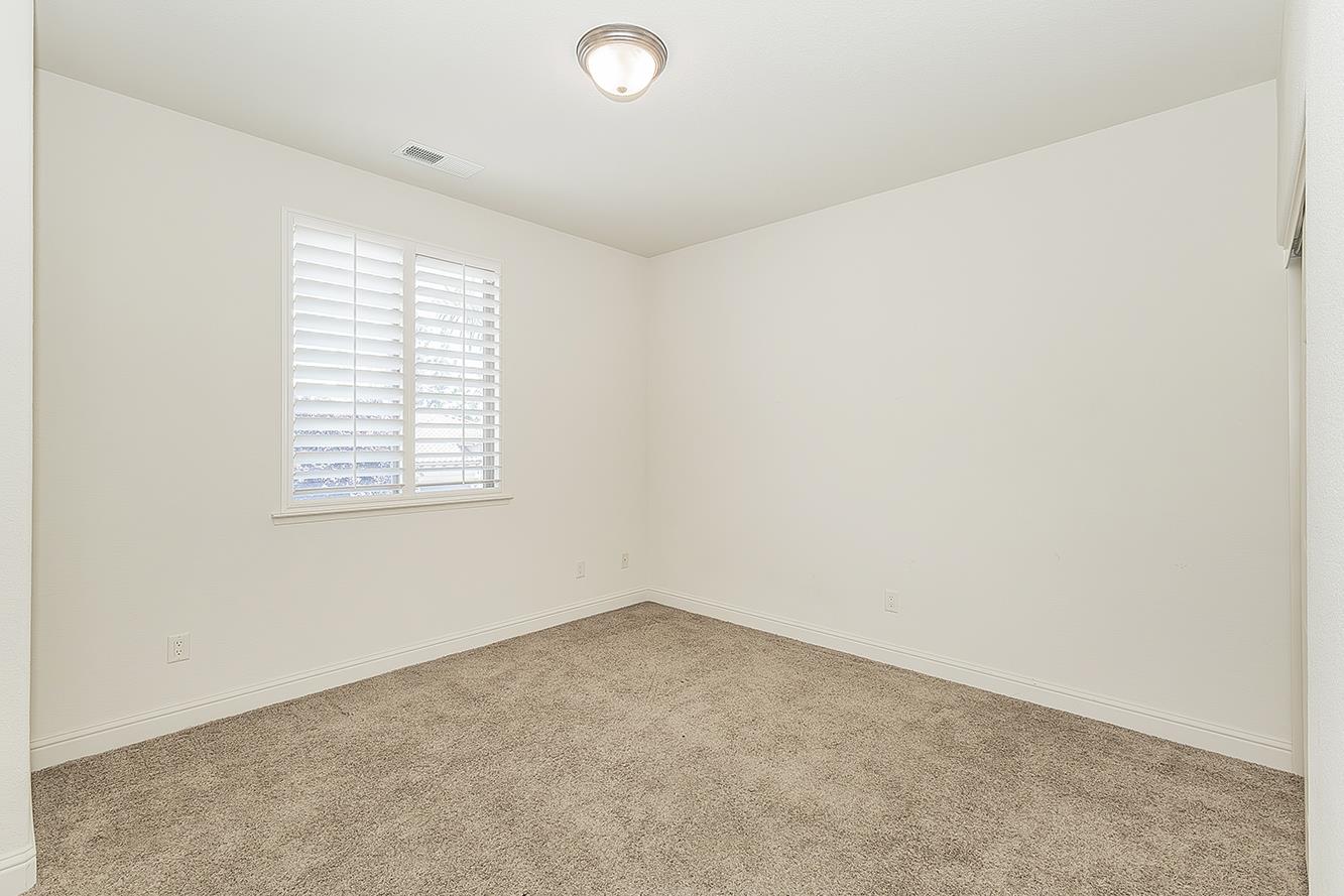 11345 N Via Montessori Dr, Fresno, CA 93730