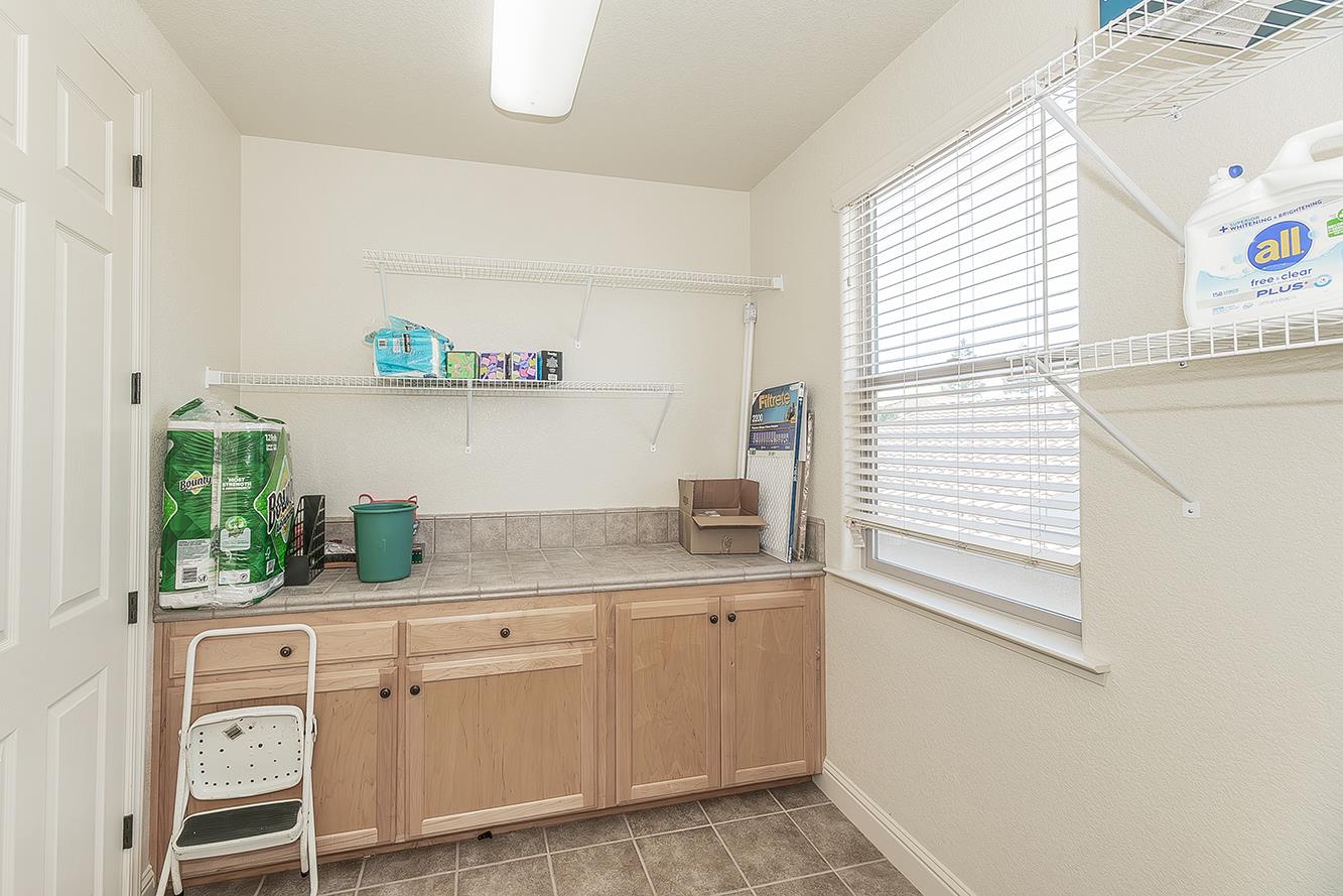 11345 N Via Montessori Dr, Fresno, CA 93730