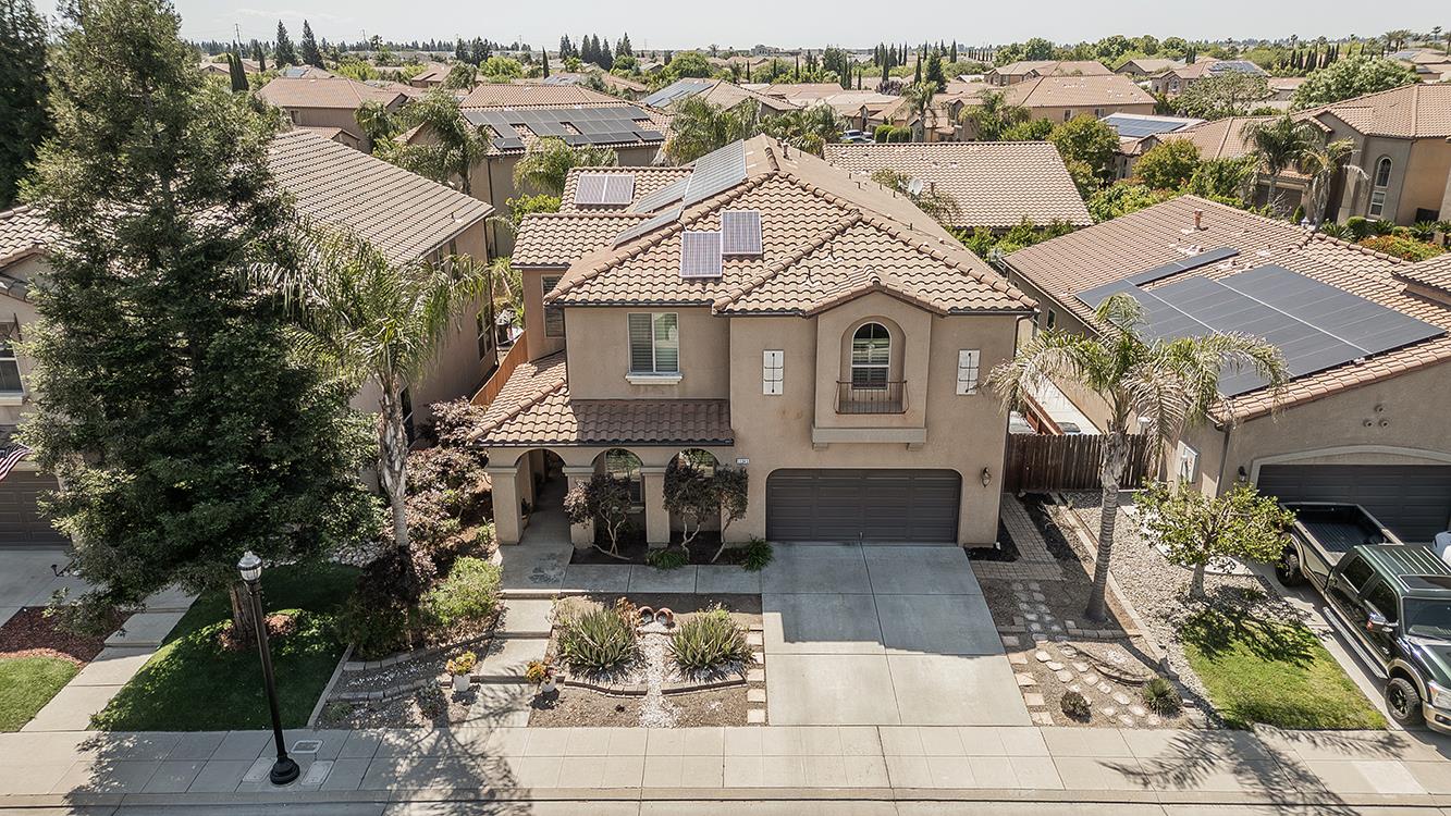 11345 N Via Montessori Dr, Fresno, CA 93730