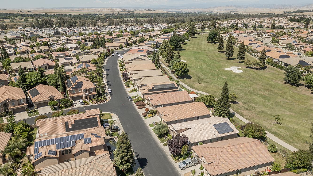 11345 N Via Montessori Dr, Fresno, CA 93730