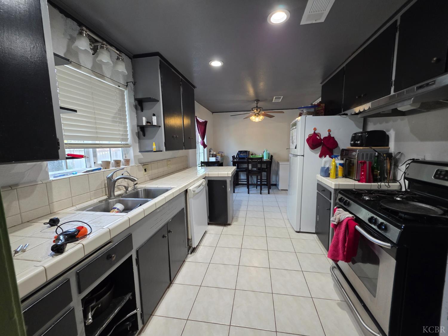 275 Ida Way, Hanford, CA 93230
