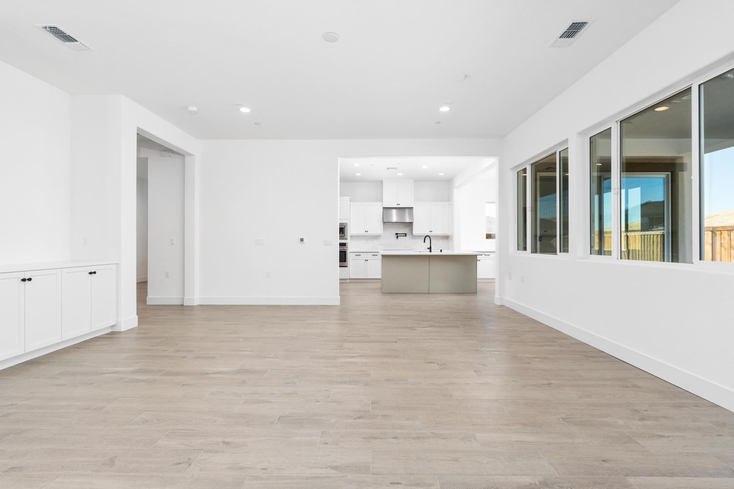 4527 Iron Creek Ct, Friant, CA 93626