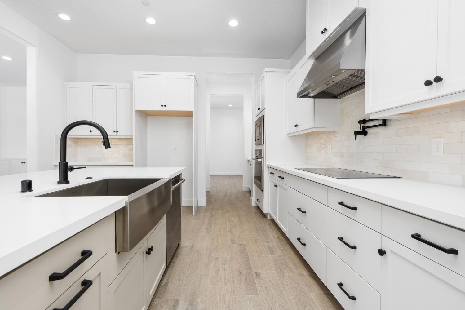4527 Iron Creek Ct, Friant, CA 93626