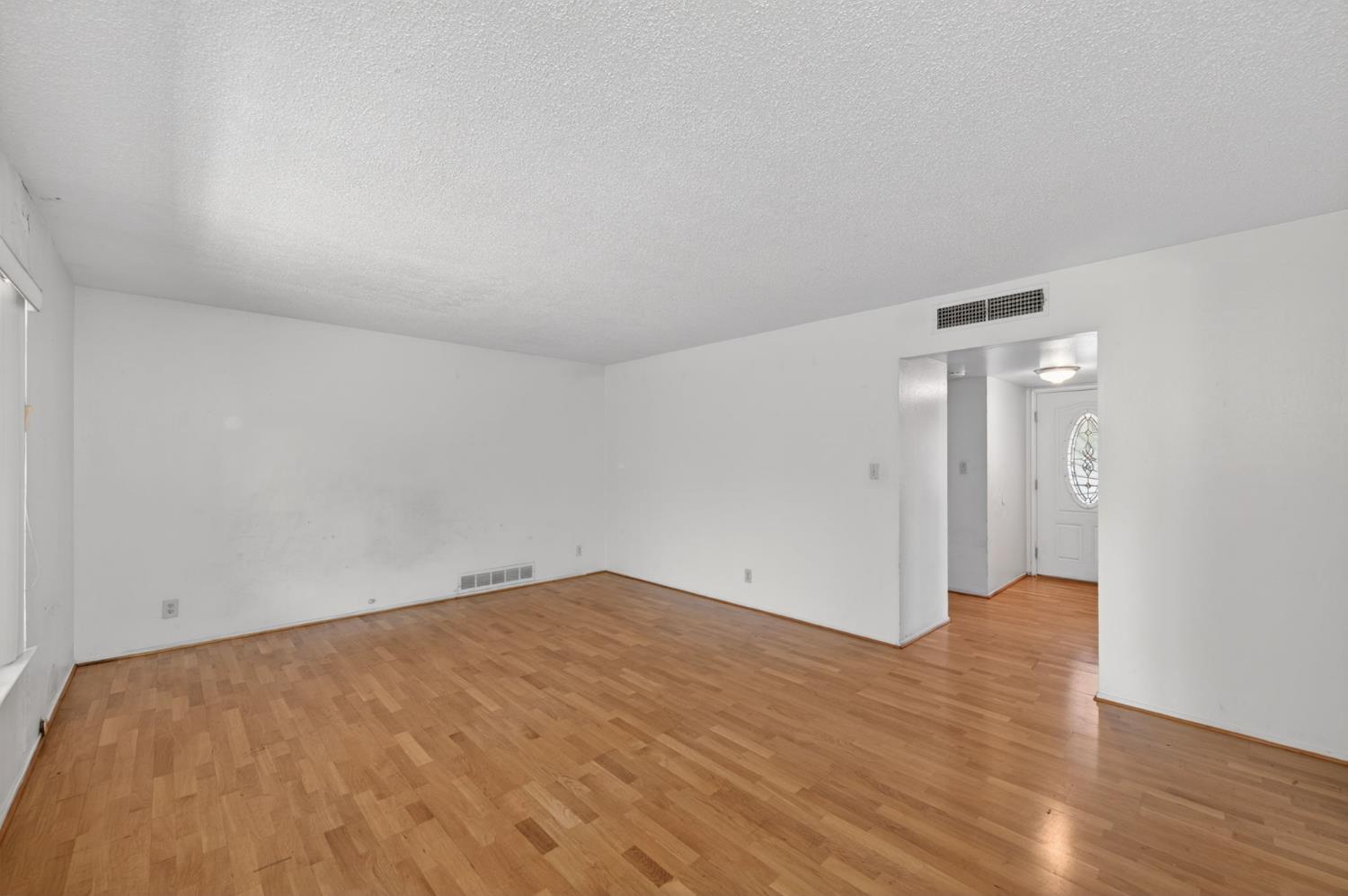 3144 E Santa Ana Ave, Fresno, CA 93726