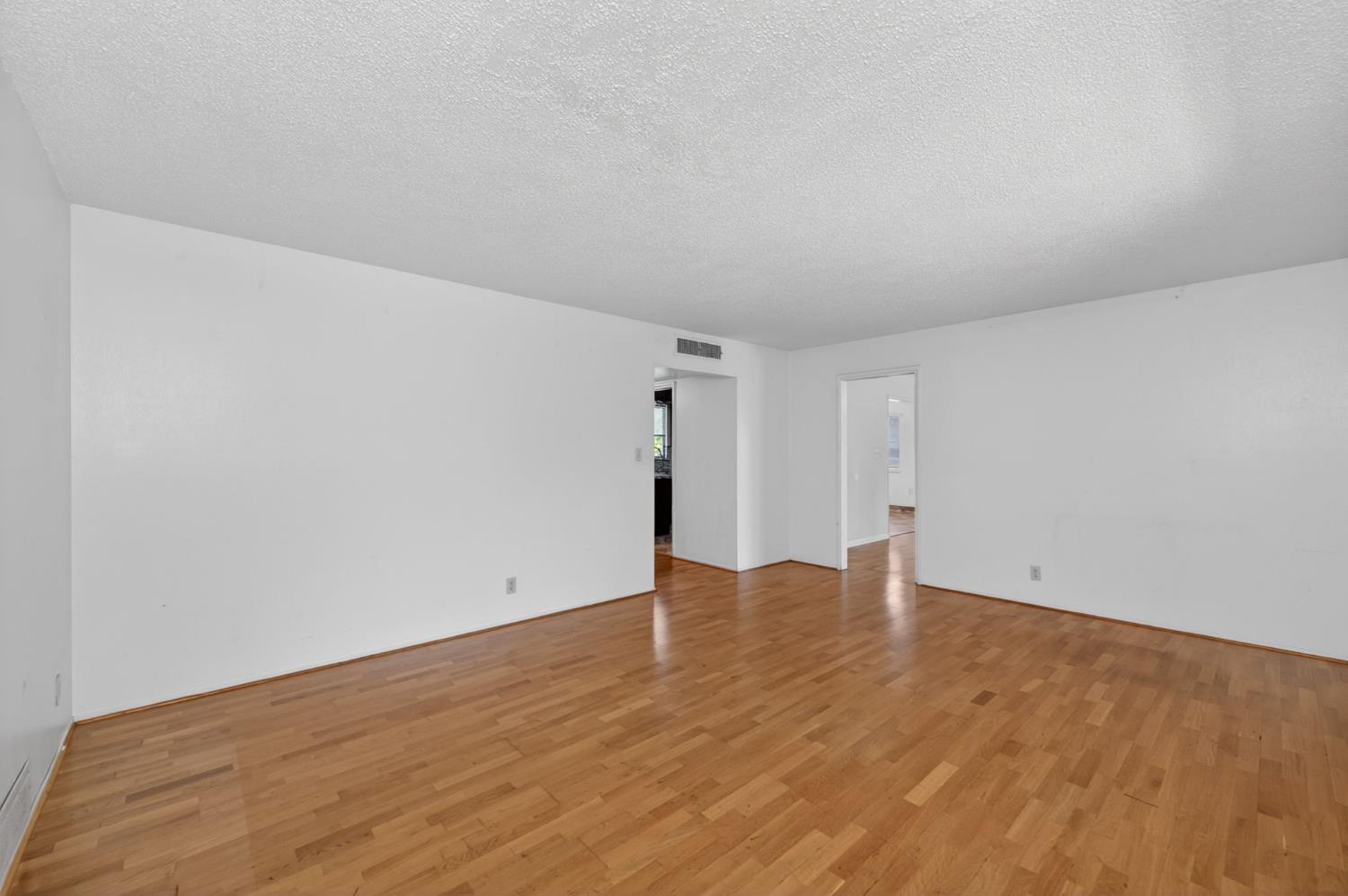 3144 E Santa Ana Ave, Fresno, CA 93726